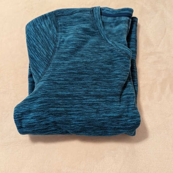 🩵3/$15 NWT St. John's Bay Women's VNeck Long Sleeve Top - Picture 3 of 11